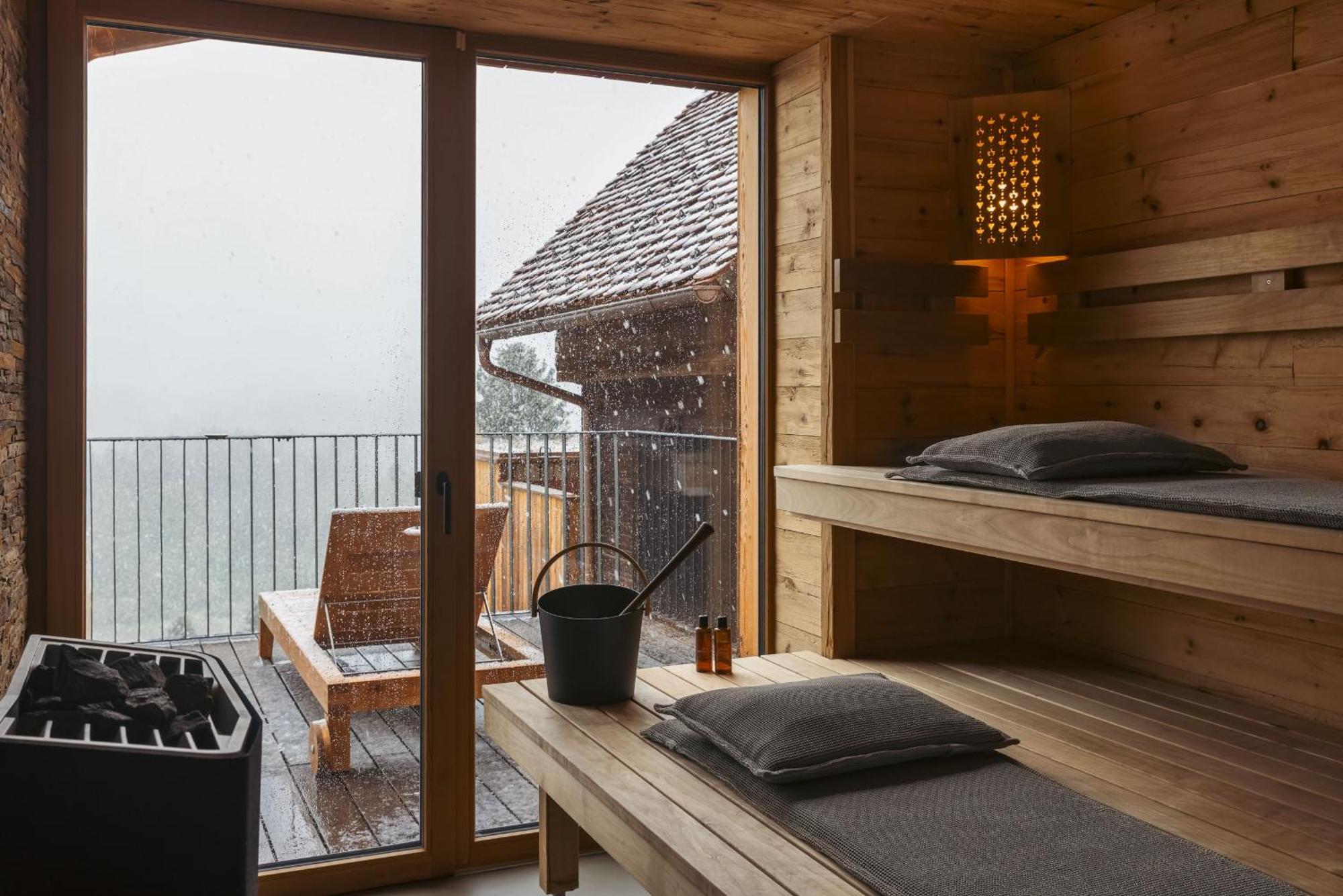 Am Wildbachberg - Luxus Ferienhaeuser Mit Infinitypool, Privatsauna Und Weinkeller Deutschlandsberg Extérieur photo