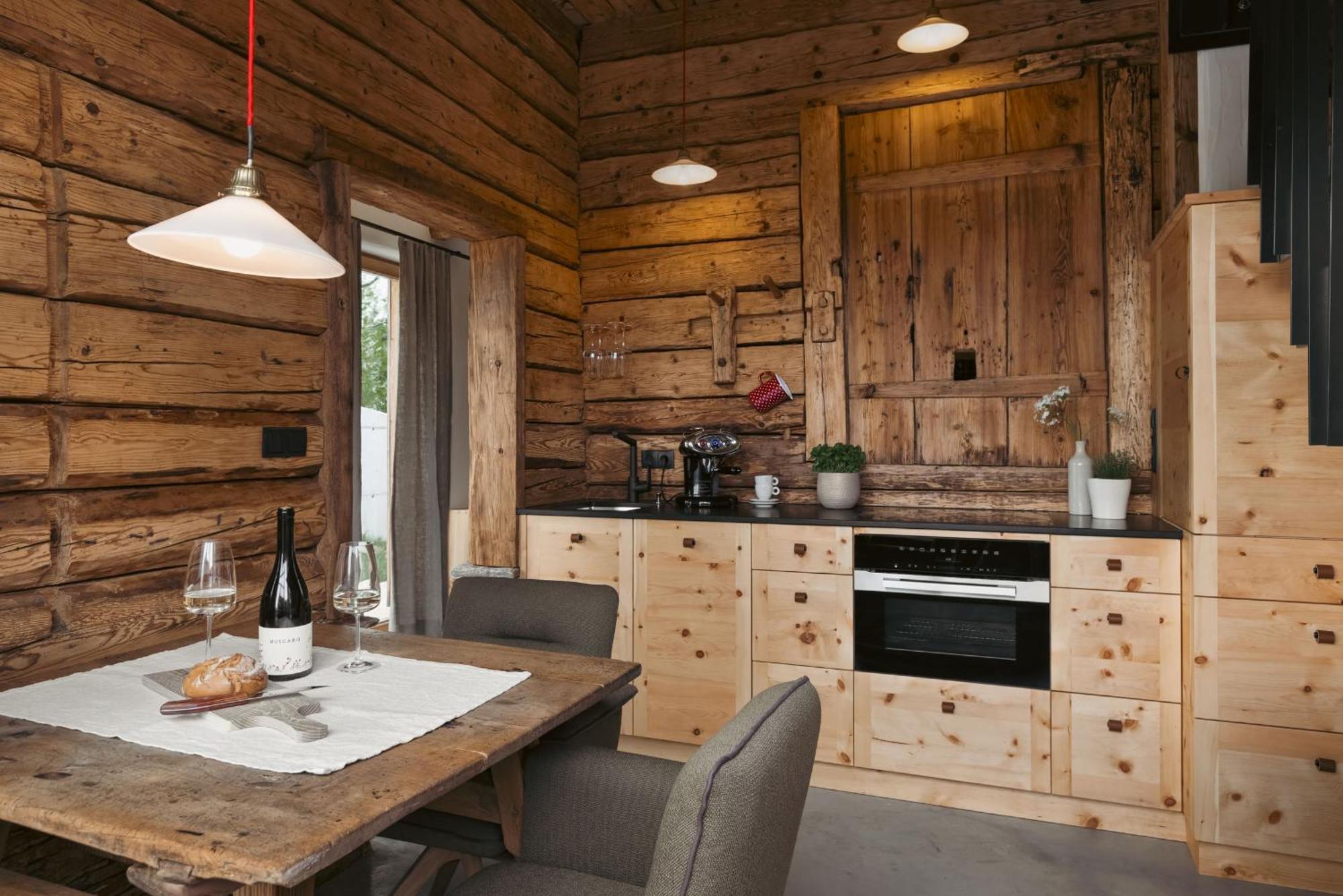 Am Wildbachberg - Luxus Ferienhaeuser Mit Infinitypool, Privatsauna Und Weinkeller Deutschlandsberg Extérieur photo